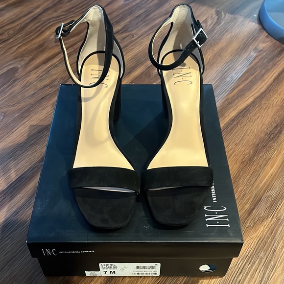 Black Sandals - Picture 3 of 5